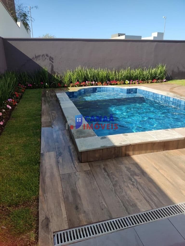 Casa com 4 suítes condomínio Alphaville Uberlândia MG - VENDA OU LOCAÇÃO