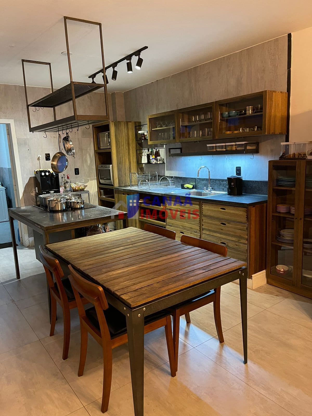 Apartamento Alto Padrão, Praça Clarimundo Carneiro