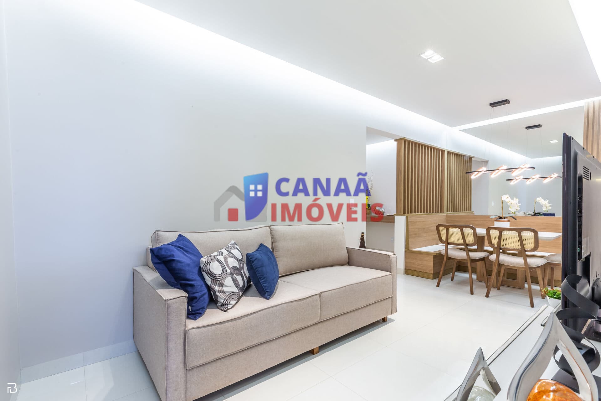 Apartamento 2/4 sendo1 suíte! Apto com Armários- B. Santa Mônica