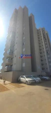 Apartamento térreo novo 2/4 c/ 1 suíte 2 áreas externas gardem à venda no bairro Novo Mundo - Uberlândia/MG