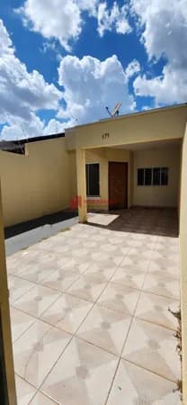 Casa com 3 dorms sendo 1 suíte, 2 vagas em Colúmbia, Londrina/PR