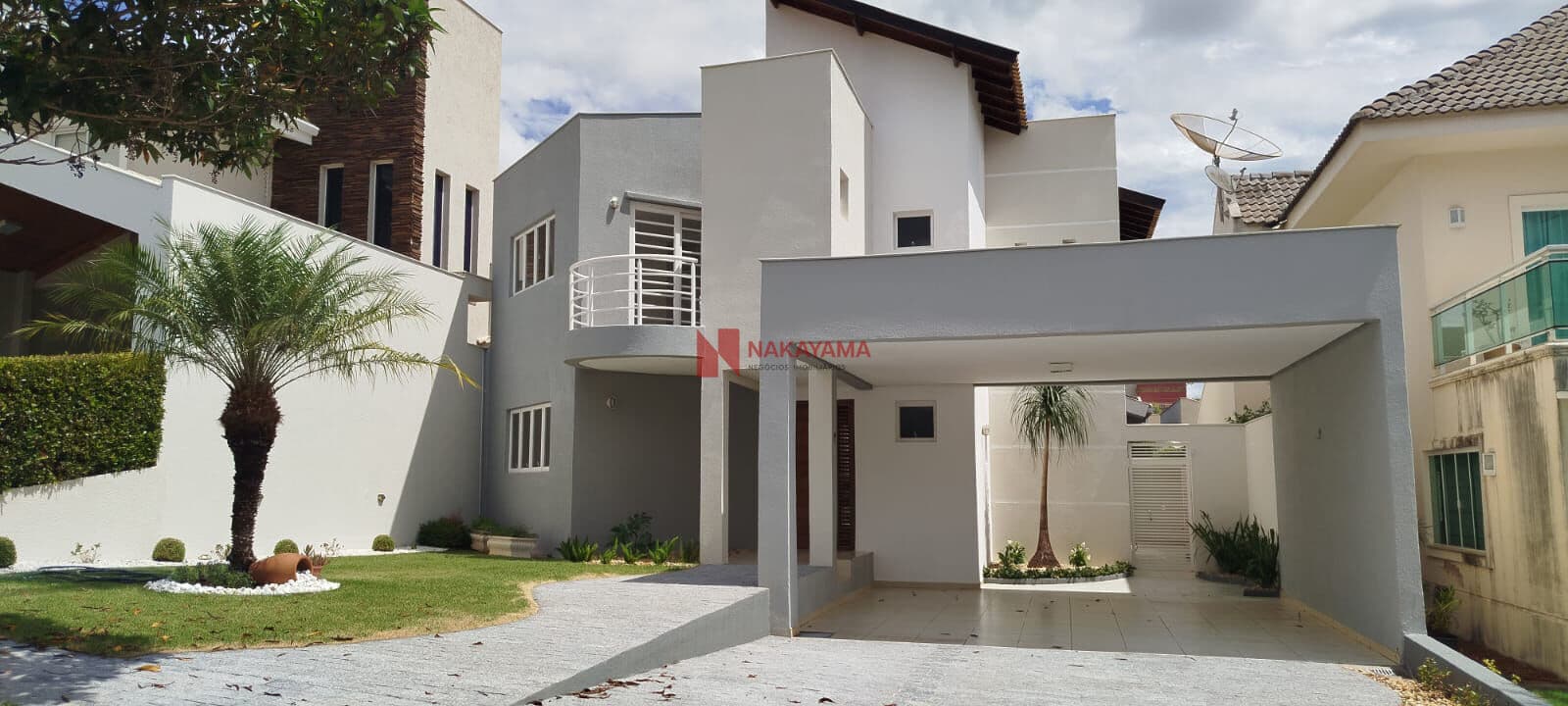 Sobrado à Venda no Condomínio Vale do Arvoredo – Conforto, Espaço e Vista Privilegiada