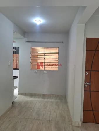Apartamento Reformado à Venda em Londrina com 2 Quartos e Garagem Coberta