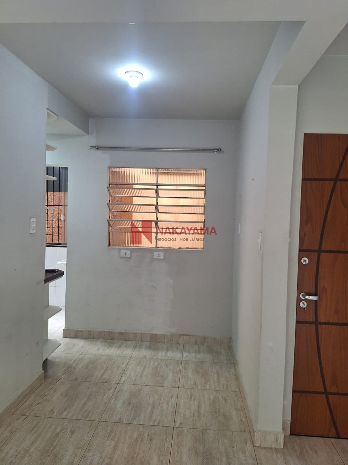 Apartamento Reformado à Venda em Londrina com 2 Quartos e Garagem Coberta
