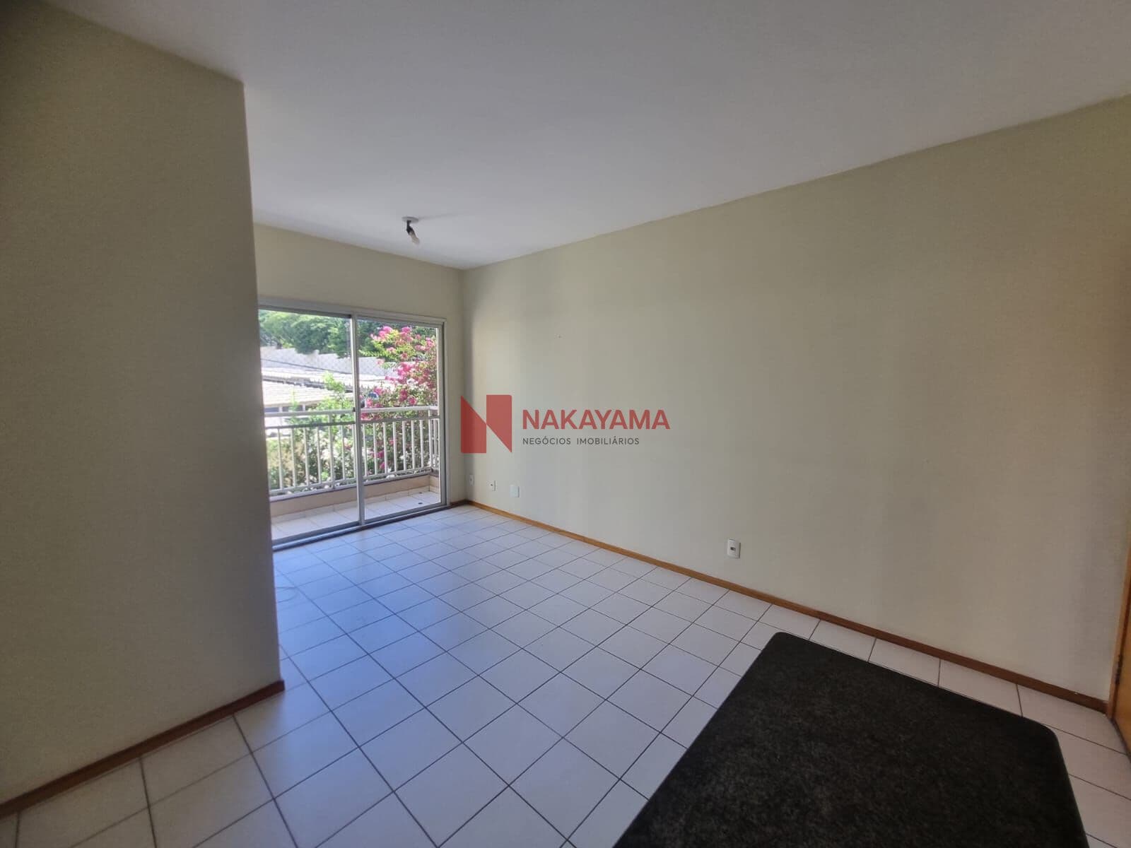 Apartamento pra locação no Liv Catuai no bairro Terra Bonita, em Londrina-PR