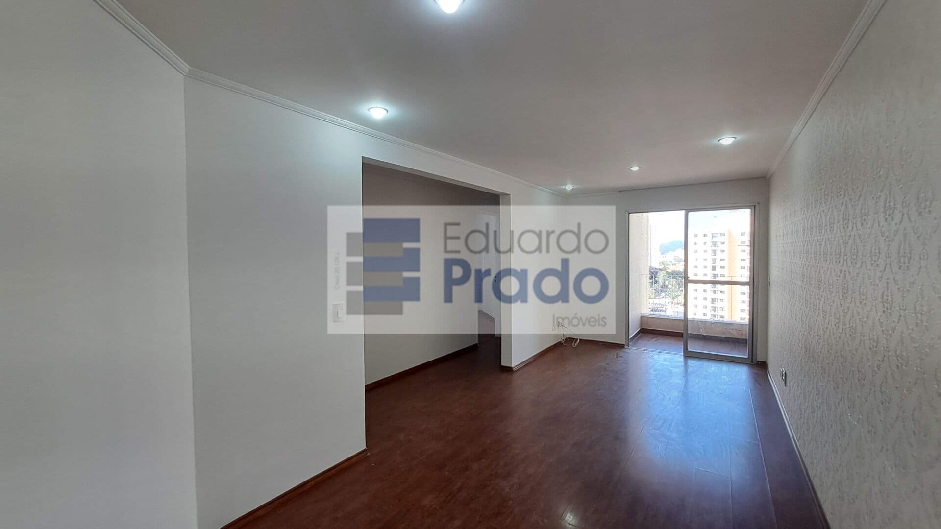 Apartamento 3 quartos, 1 suíte, com varanda Rua Copacabana / Sta. Terezinha