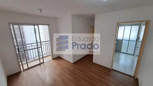 Apartamento para venda com 2 quartos, varanda e 1 vaga na Vila Guilherme