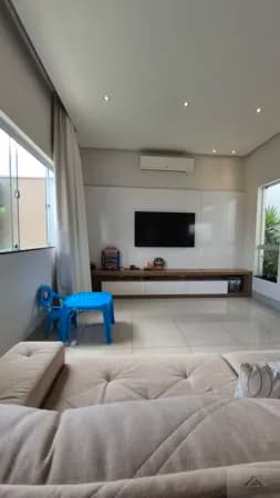 Casa Alto Padrão à Venda no Ipanema, Patos de Minas/MG