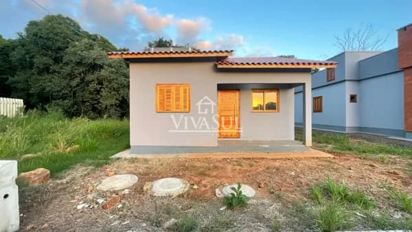 Casa pronta para morar, com 2 dormitórios no Bairro Emancipação - Parobé/RS