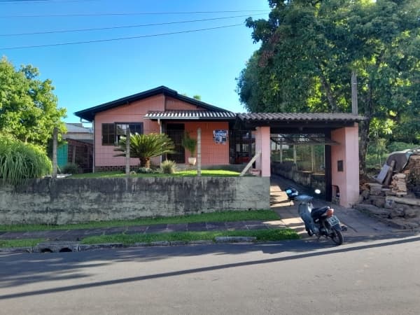 Casa em Três Coroas - Vila Nova