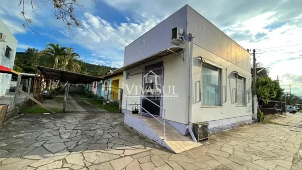 Sala comercial mais 4 apartamentos no Bairro Viaduto em Igrejinha/RS