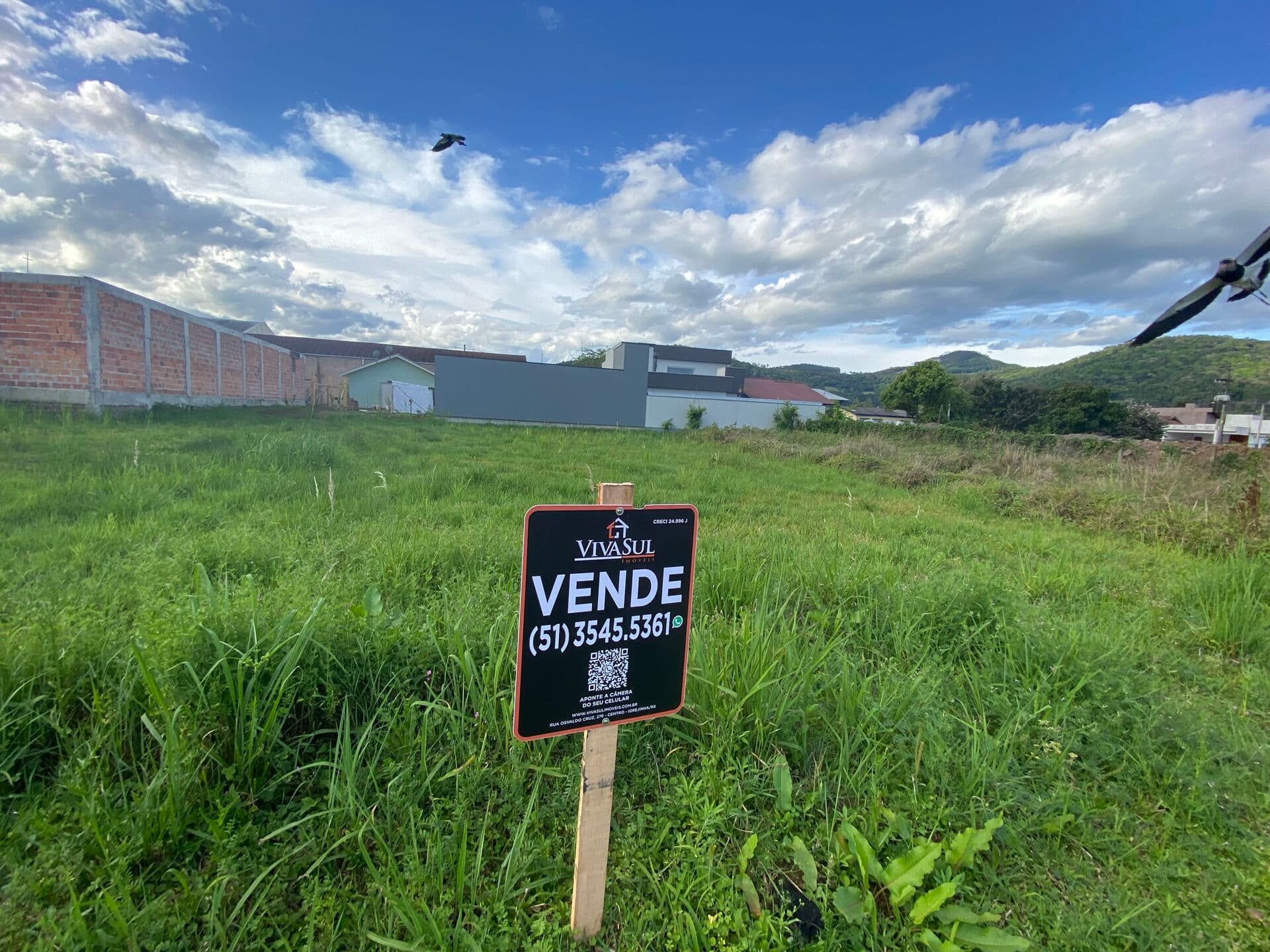Terreno Central com 879,05 m² – Pronto para Construir