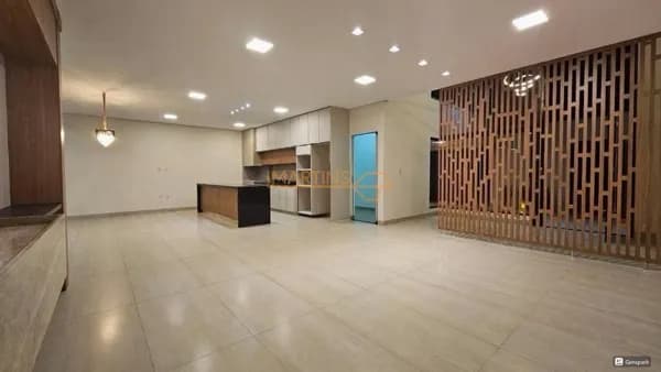 Casa a Venda