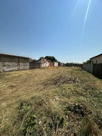 Lote/Terreno em Araguari - Centro