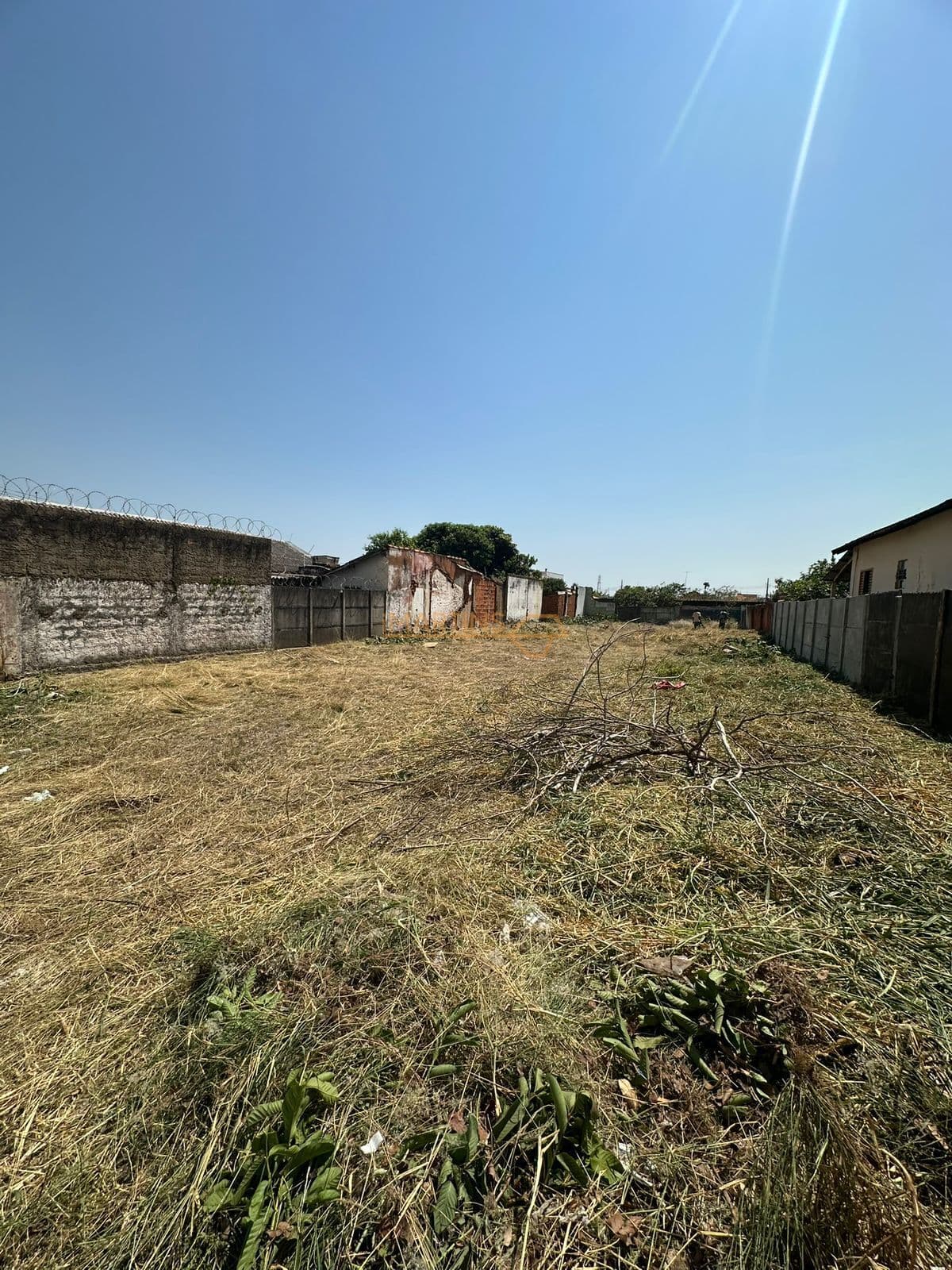 Lote/Terreno em Araguari - Centro