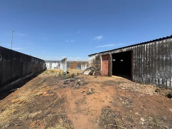 Casa em Araguari - Centro