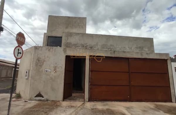 Casa em Araguari - Cidade Nova