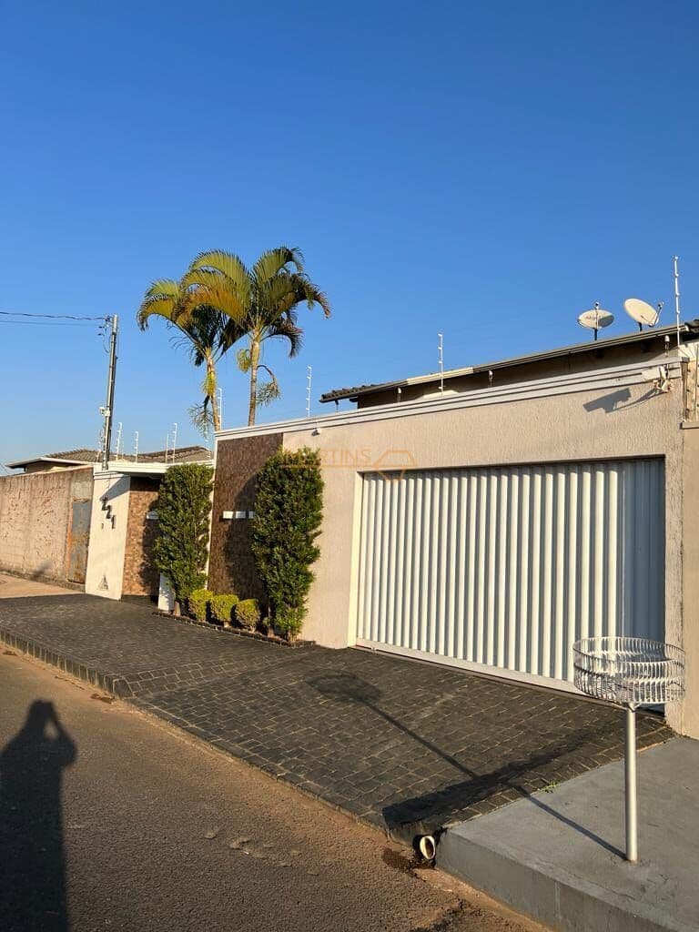 Casa em Araguari - Jóquei Clube