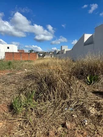 Lote/Terreno em Araguari - Jardim Interlagos