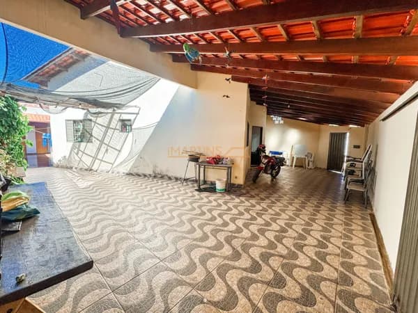 Casa em Araguari - Santiago