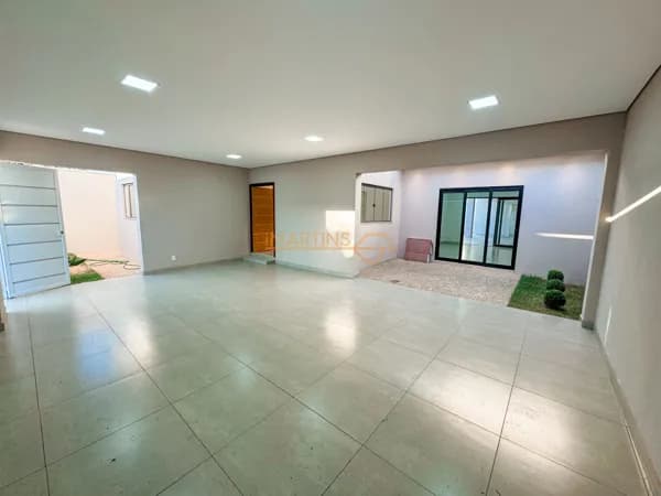 Casa em Araguari - Santiago