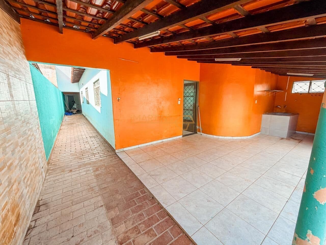Casa a Venda no bairro Miranda na avenida Calimério