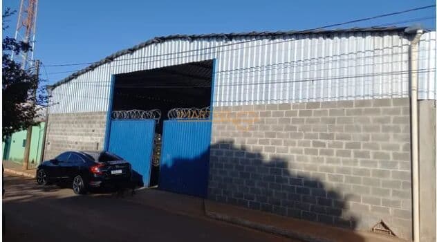 Galpão/Depósito/Armazém em Araguari - Amanhece