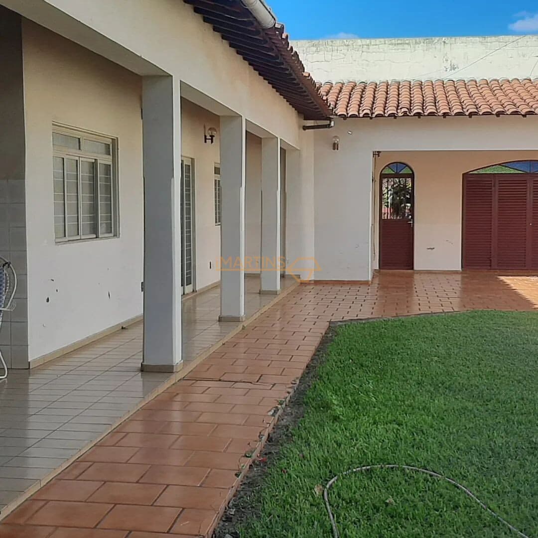 Casa em Araguari - Industrial