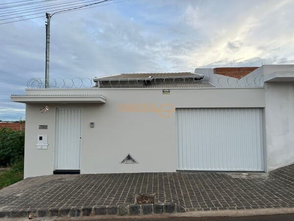 Casa em Araguari - Paineiras
