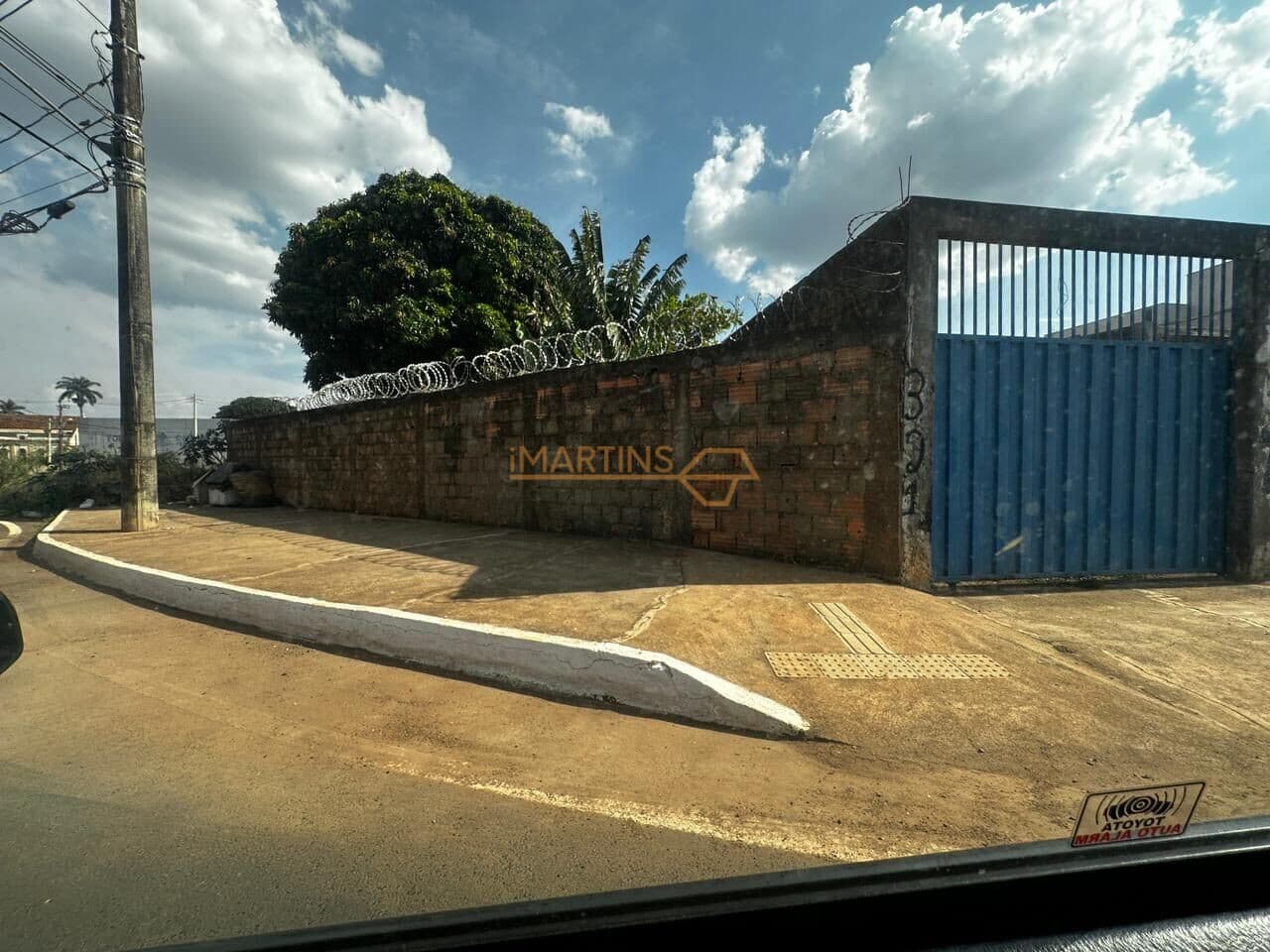 Lote/Terreno em Araguari - Goiás