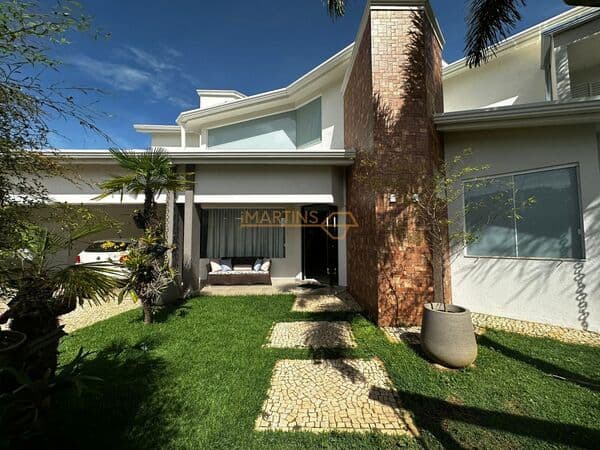Casa em Araguari - Sibipiruna
