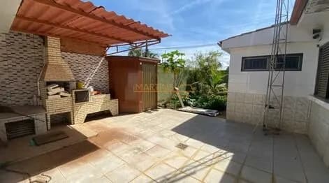 Casa em Araguari - Goiás