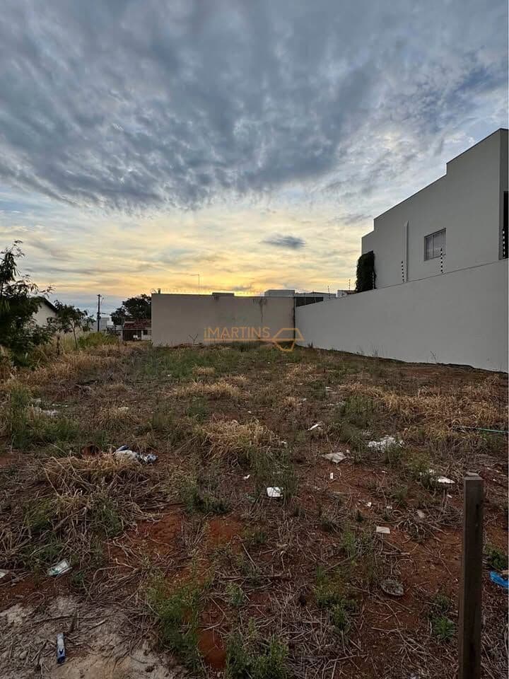 Lote/Terreno em Araguari - Sibipiruna