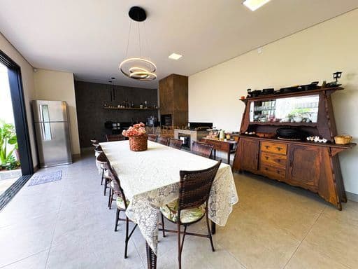 Casa em Araguari - Jóquei Clube