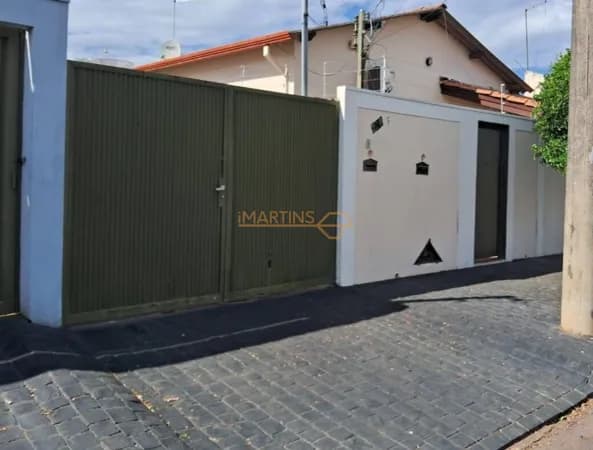 Casa em Araguari - Miranda