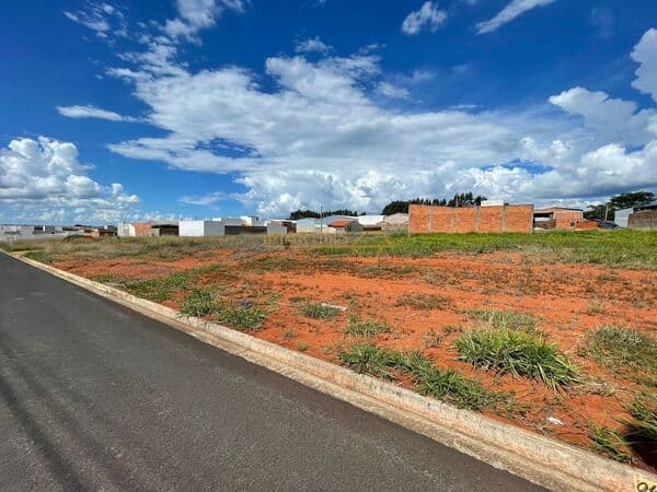 Lote/Terreno em Araguari - Jardim Botanico