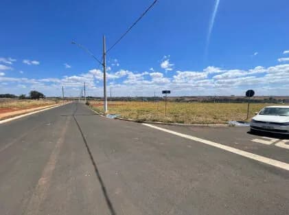 Lote/Terreno em Araguari - Jardim Regina
