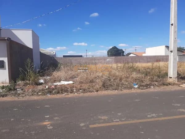 Lote/Terreno em Araguari - Jóquei Clube