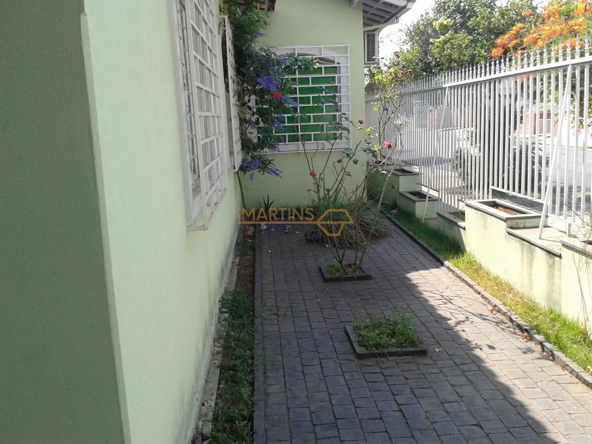 Casa em Araguari - Centro