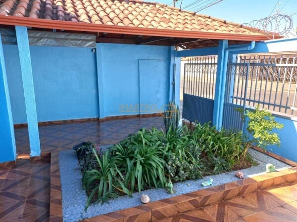 Casa em Araguari - Jóquei Clube