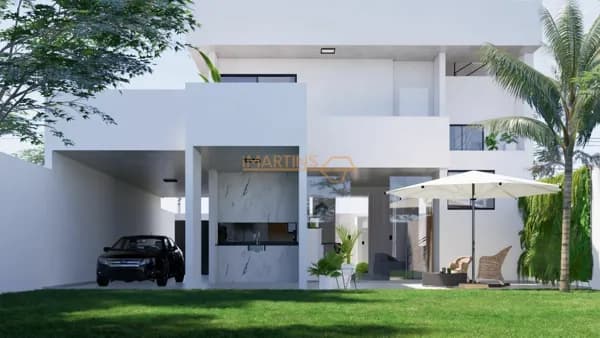 Casa Triplex à venda em Araguari/MG