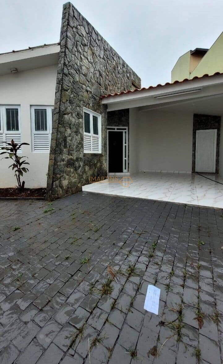 Casa em Araguari - Jardim Regina