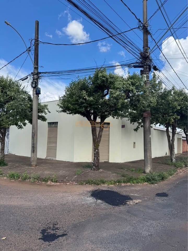 Casa + Cômodo Comercial Bairro Miranda (de esquina)