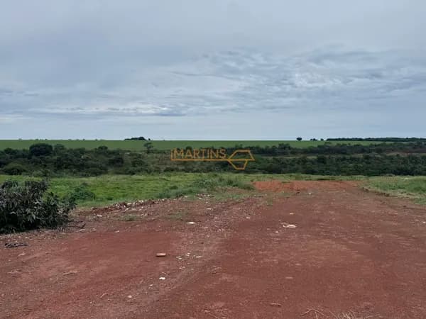 Lote/Terreno em Araguari - Jardim Panorama