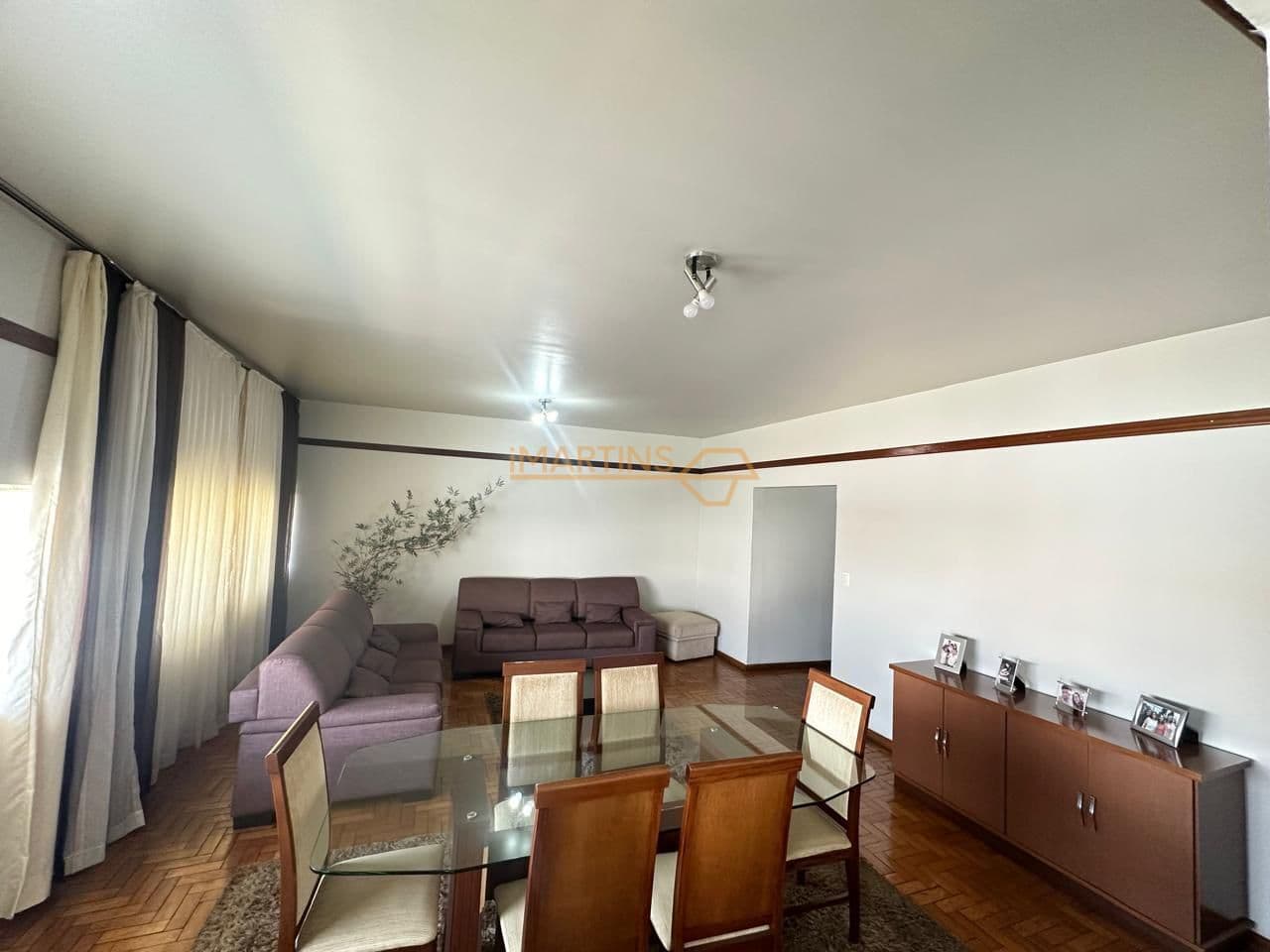Casa em Araguari - Centro