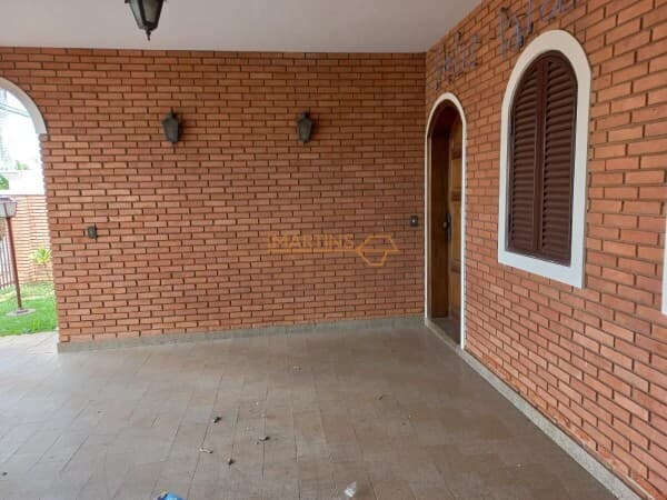 Casa em Araguari - Jardim Regina