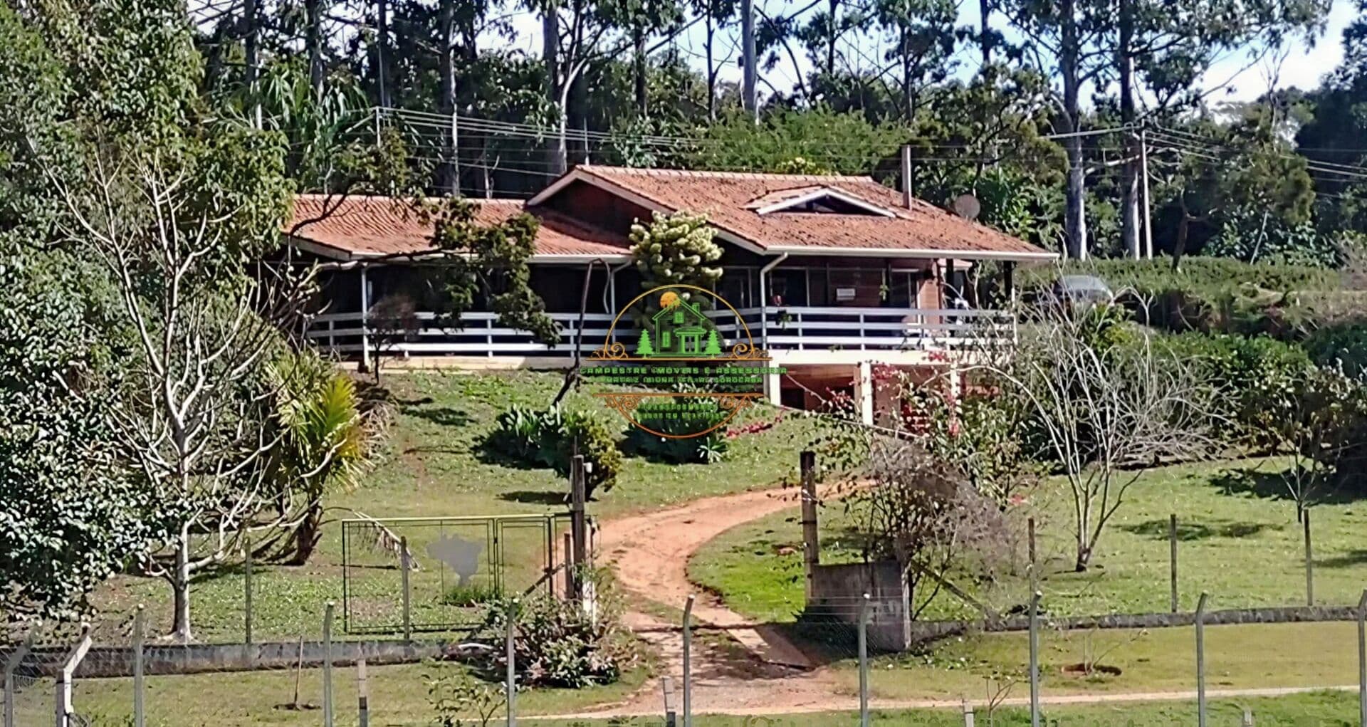 Chácara com acesso a represa em condomínio fechado