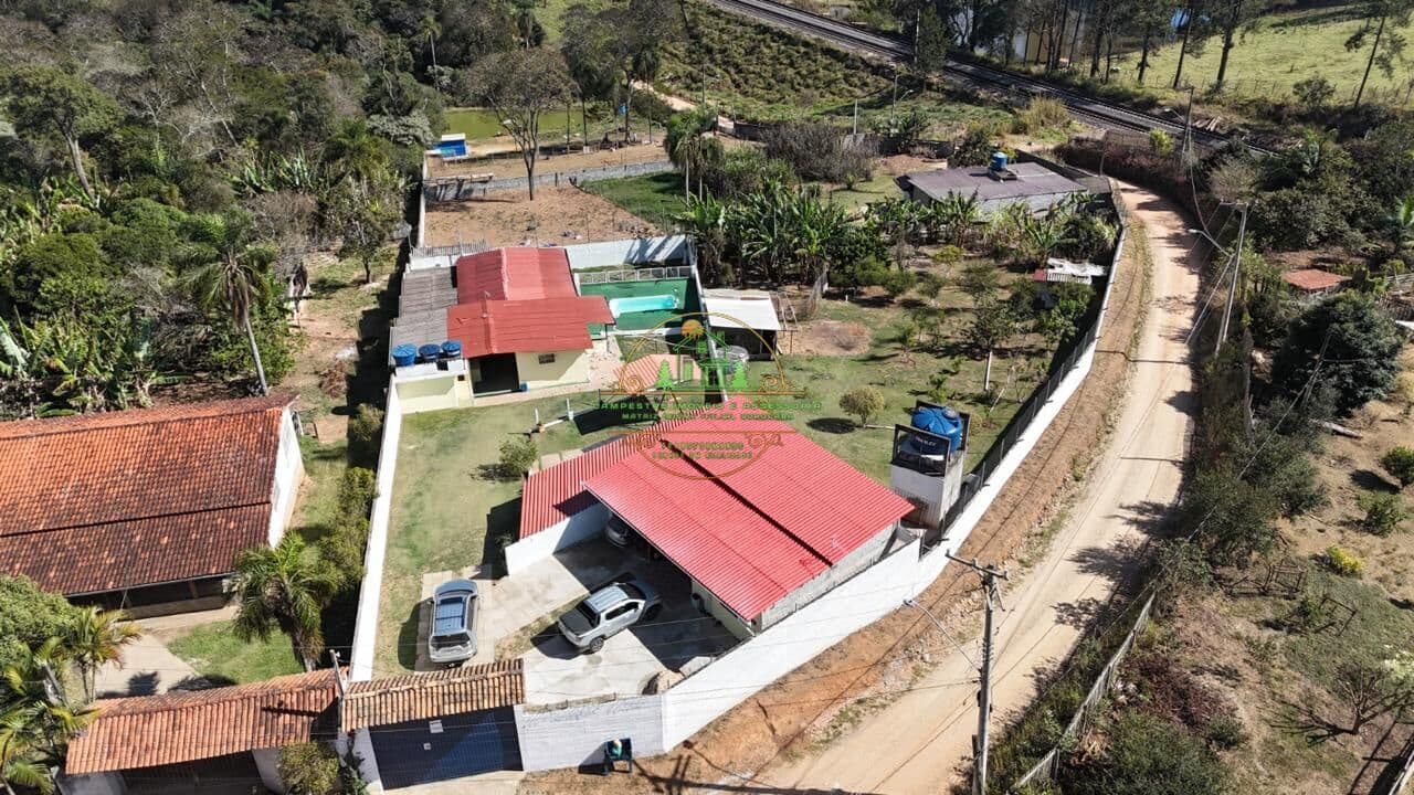 Chácara com 2 casas na cidade de São Roque SP