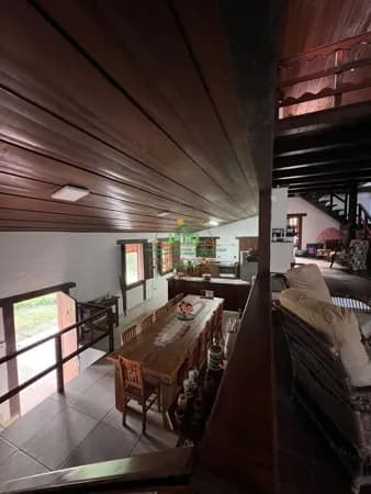 Sítio Porteira fechada com 2 casas na cidade São Roque SP