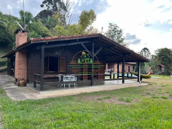 Chácara porteira fechada com sauna em condomínio com clube e lagos